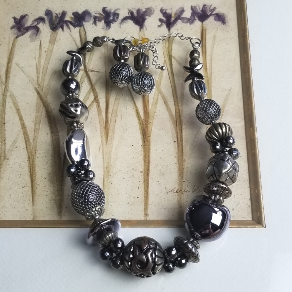 Eclectic Necklace and Earrings Set Premier Designs